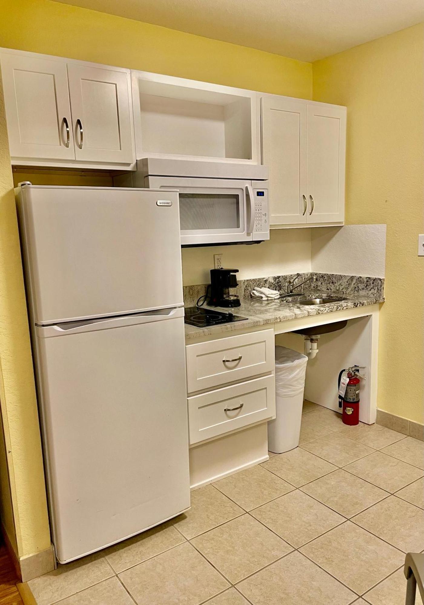 Suburban Studios Fort Myers Cape Coral Eksteriør bilde