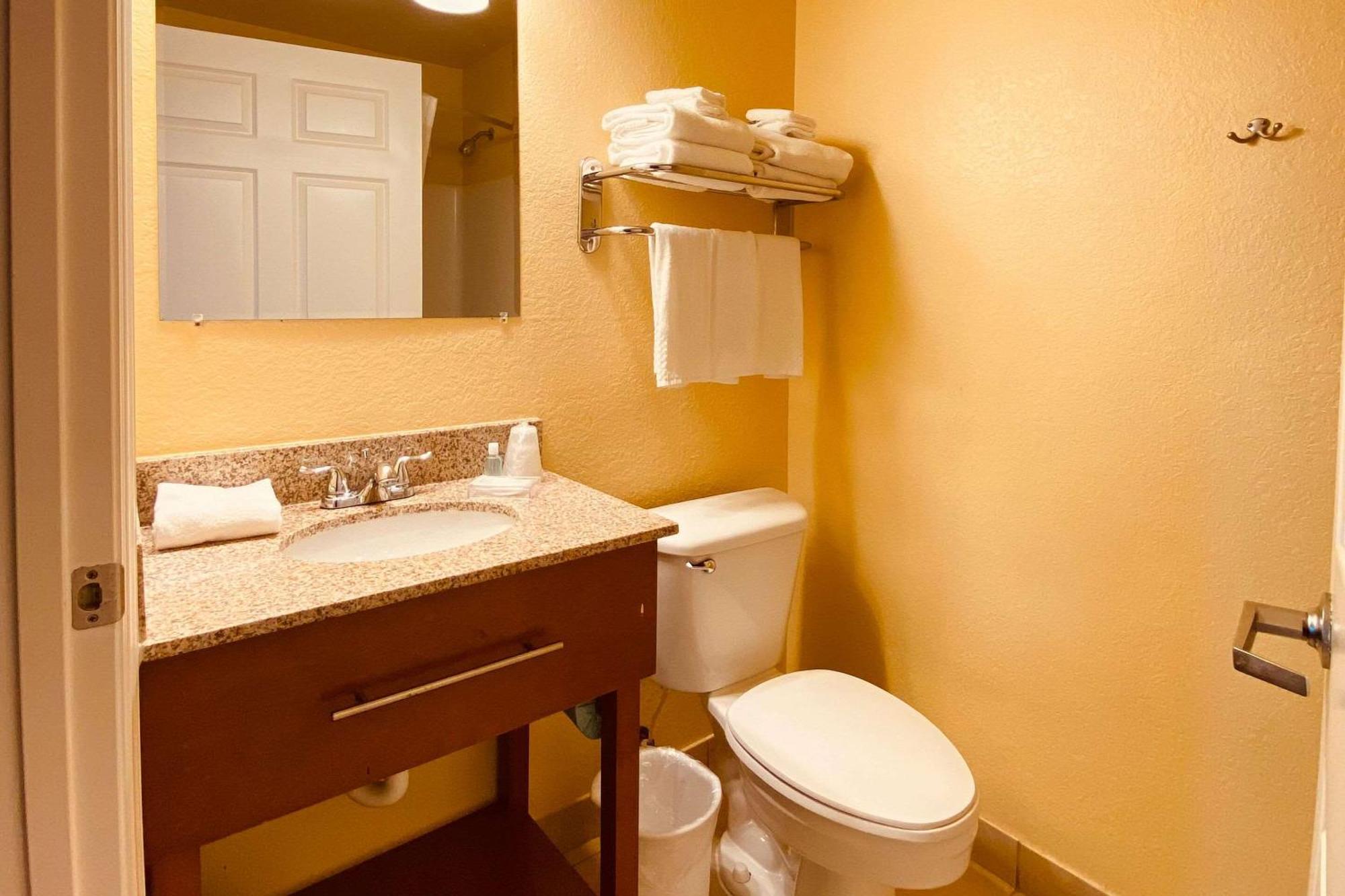 Suburban Studios Fort Myers Cape Coral Eksteriør bilde
