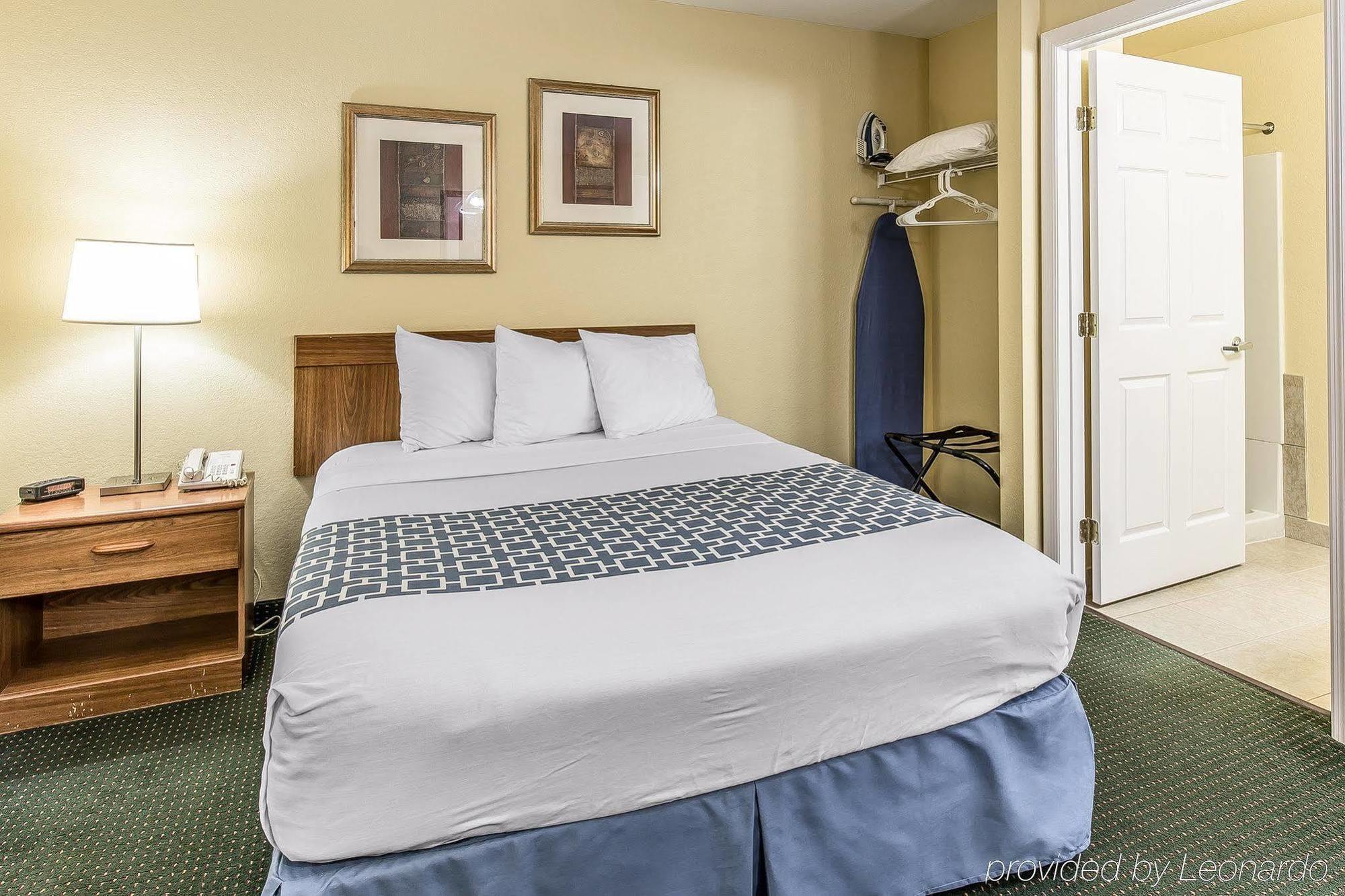 Suburban Studios Fort Myers Cape Coral Eksteriør bilde